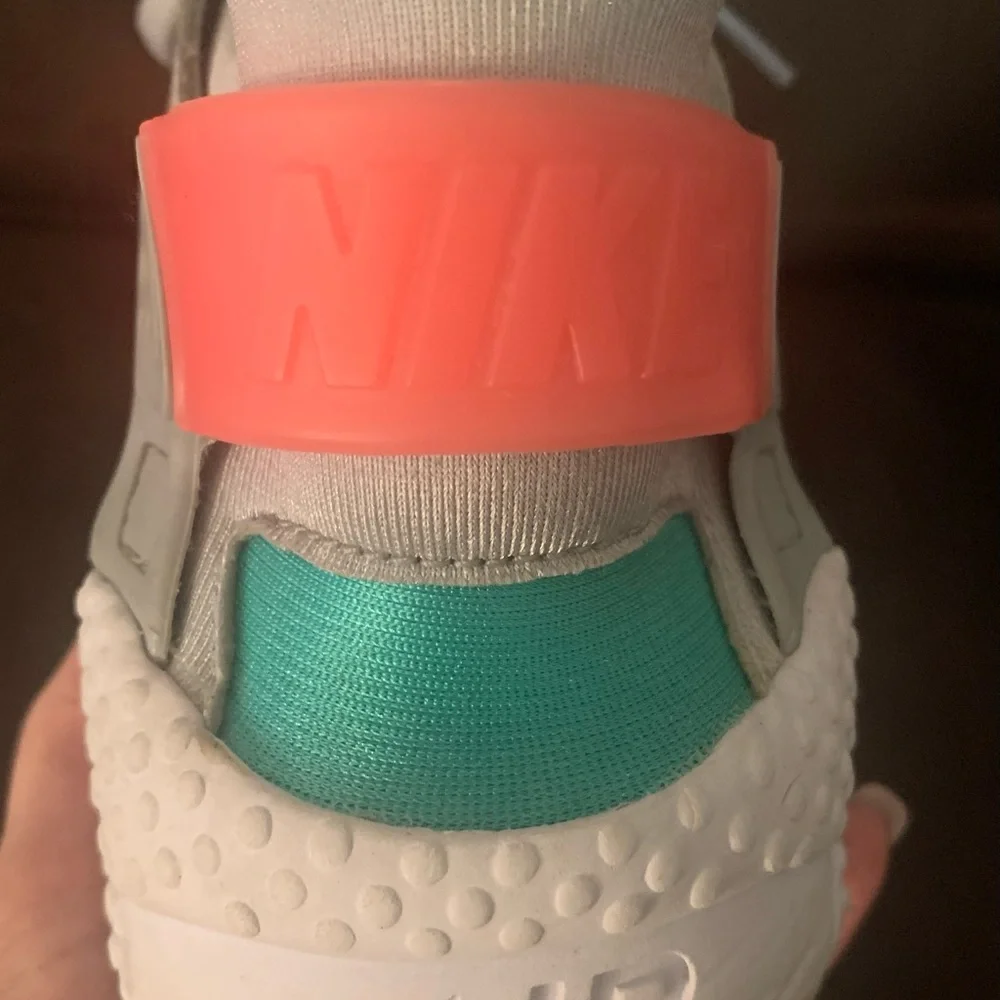 Nike Gray Athletic Shoes for Performance - Picture 3 of 7